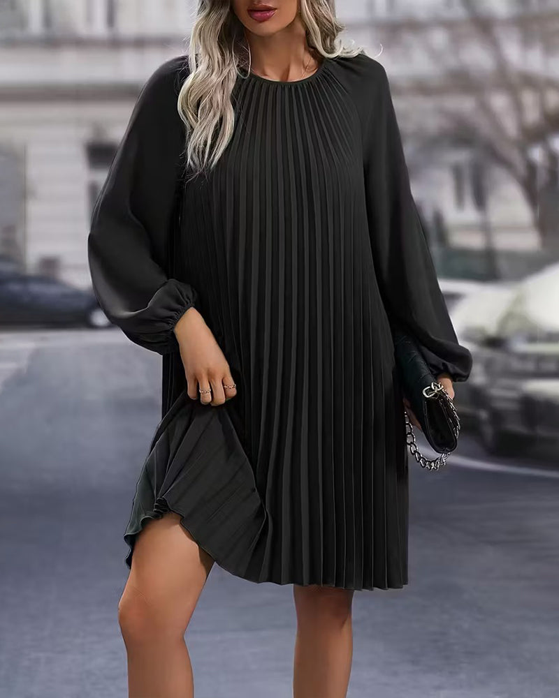 Kleid Mode uni plissiert