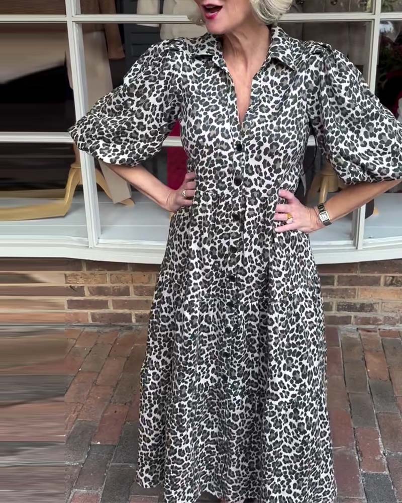 Kleid kurzärmlig Leopardenprint A-Linie
