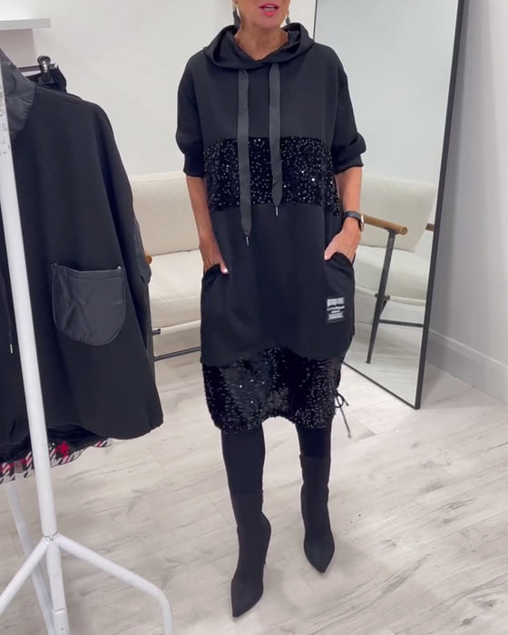 Kleid mit Kapuze und modischem Patchwork