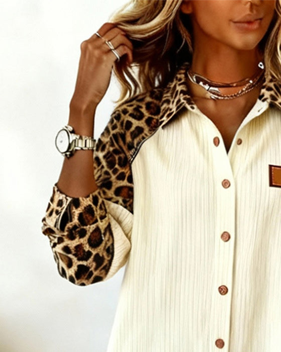 Kleid Mit Leopardenmuster Und Reverskragen