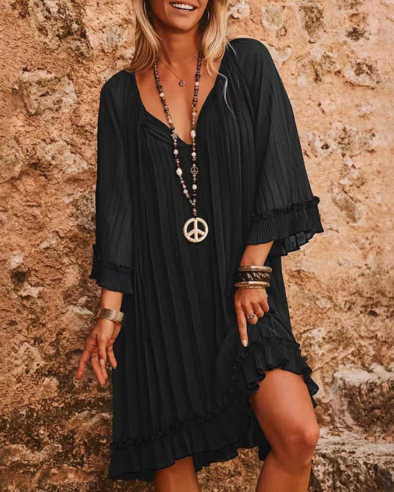 V-Ausschnitt Kleid Mit Rüschen Und Dreiviertelärmeln