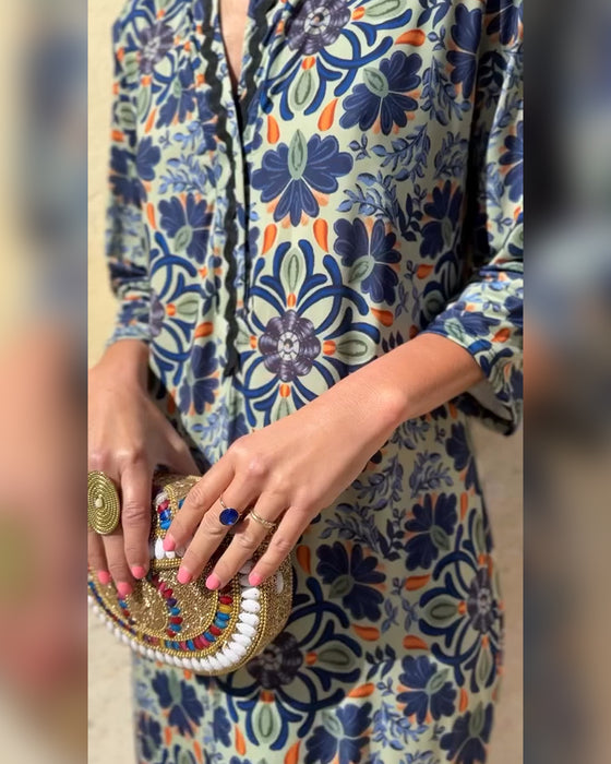 Kleid mit Retro-Modedruck