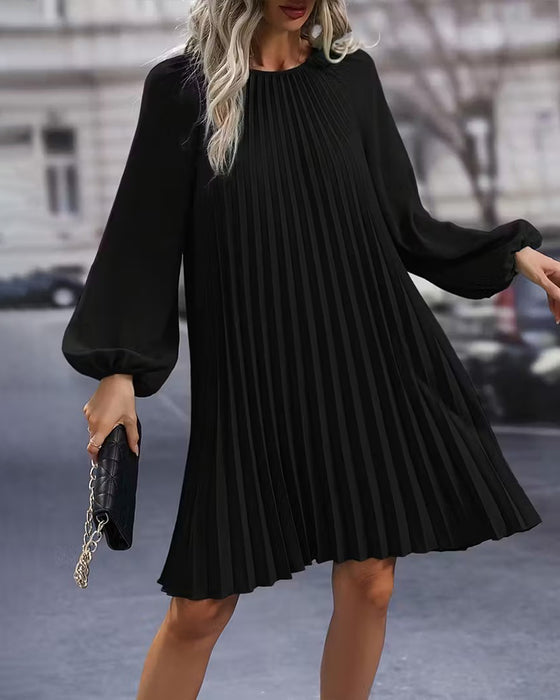 Kleid Mode uni plissiert