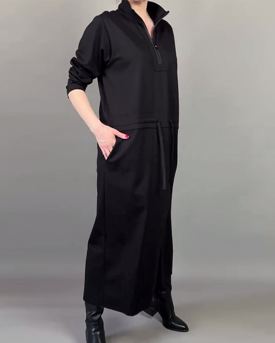 Kleid Mit Reißverschlusskragen Und Modischem Ambiente