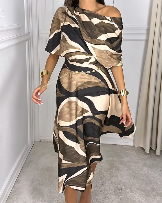 Kleid Taillenziehen Kontrastfarbe Umhangstil