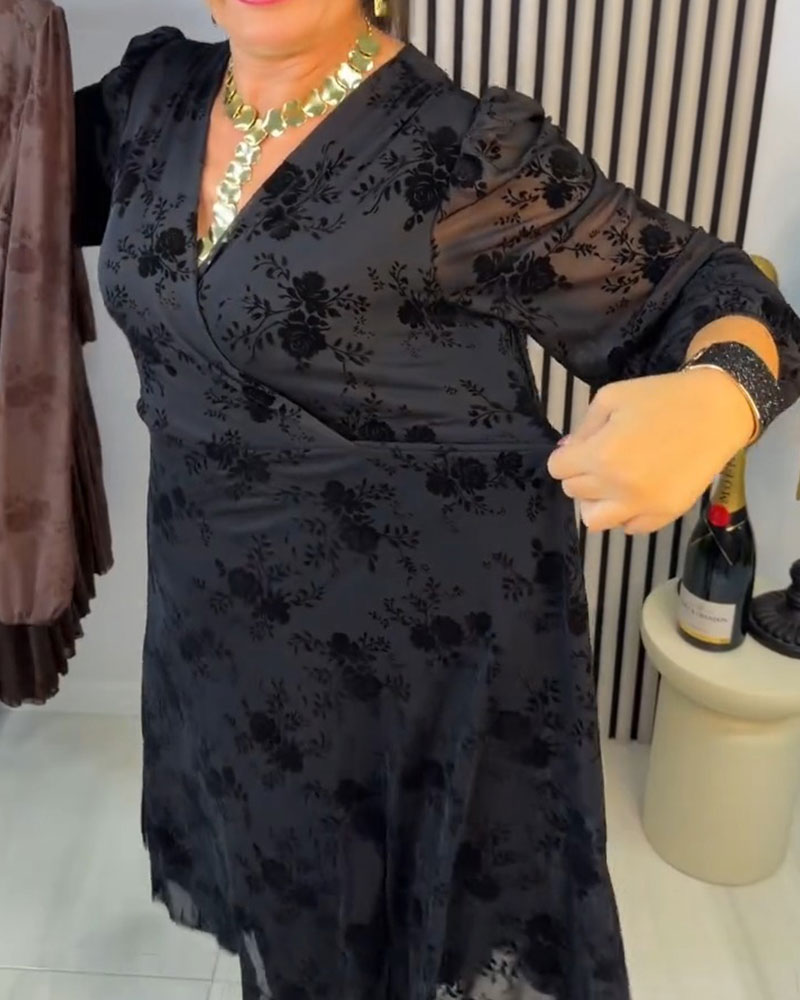 Kleid Blumig V-Ausschnitt Langarm A-Saum