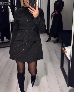 Elegantes Kleid mit dezentem Schimmer