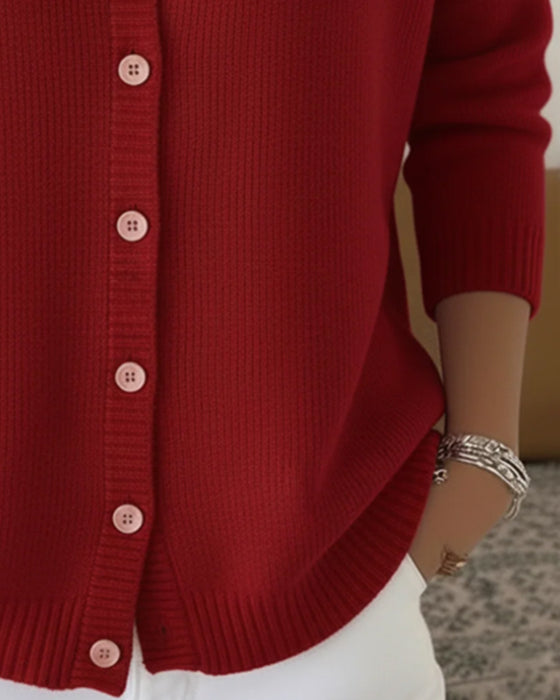 Temperamentvolle Und Modische Strickjacke