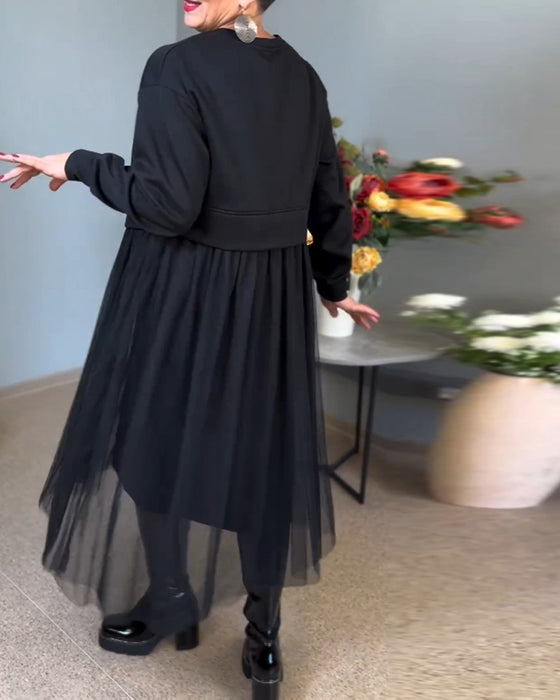 Elegantes Kleid mit unregelmäßigen Maschennähten in Volltonfarbe