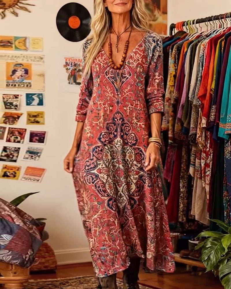 Lässiges Kleid im Boho-Stil mit V-Ausschnitt