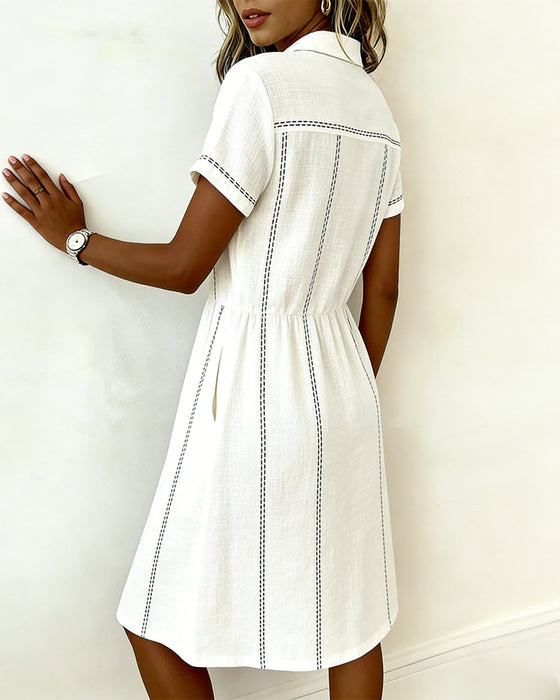Kleid Vertikal Gestreift Kragen
