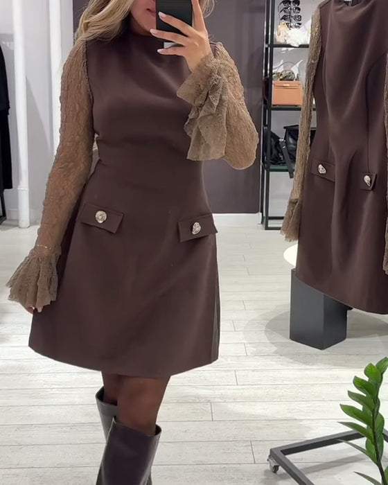 Stilvolles und elegantes Kleid mit Glockenärmeln