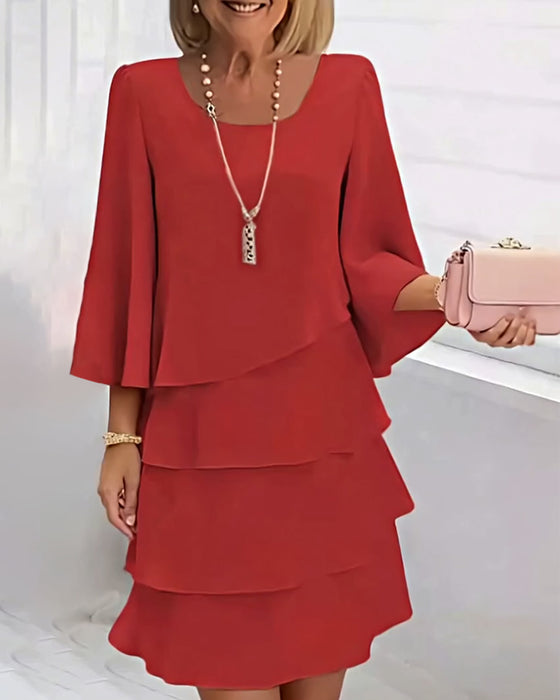 Elegantes Einfarbiges Kleid Mit Dreiviertelärmeln