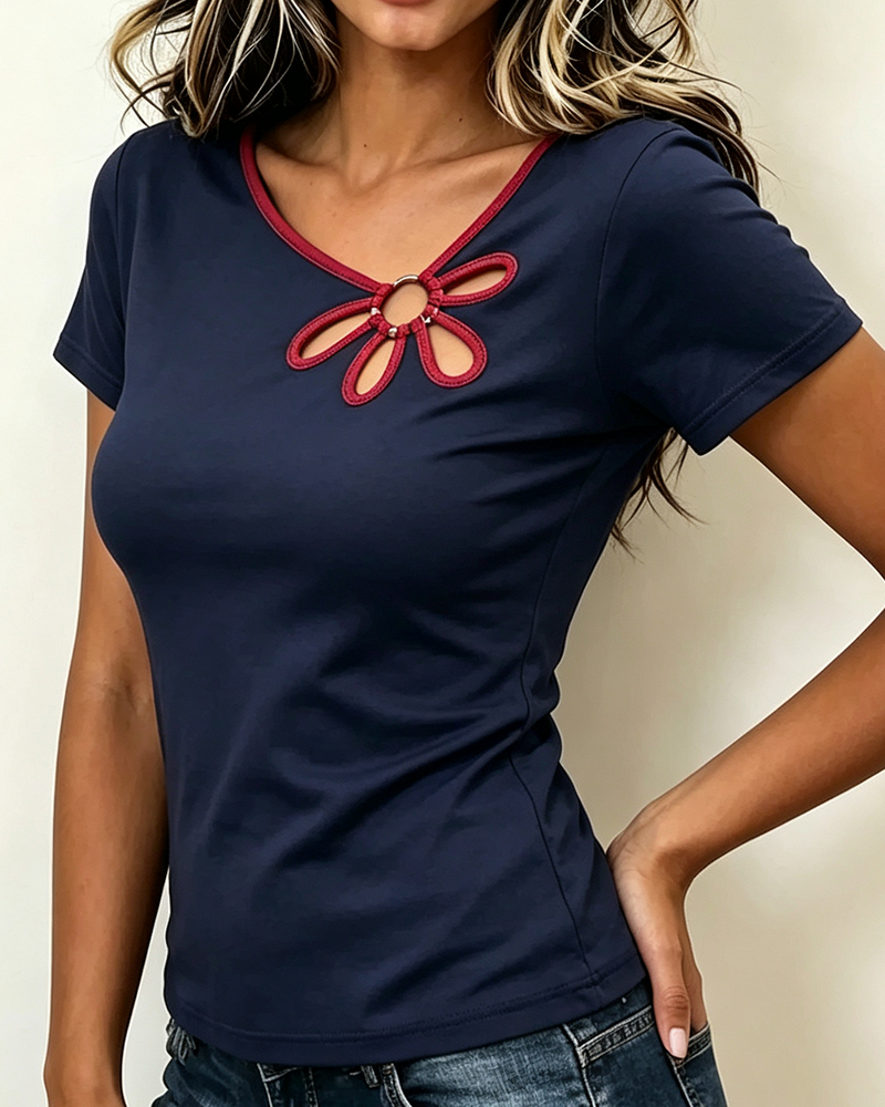 T-Shirt Blumig Ausschnitt Kurzarm