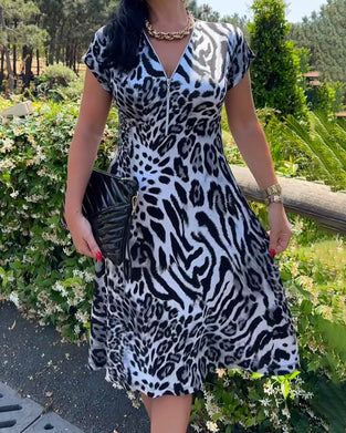 Kleid v-ausschnitt reißverschluss leopardmuster