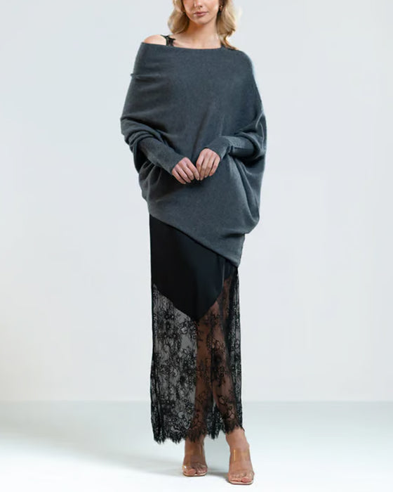 Innovative Asymmetrische Drapierte Strickmode