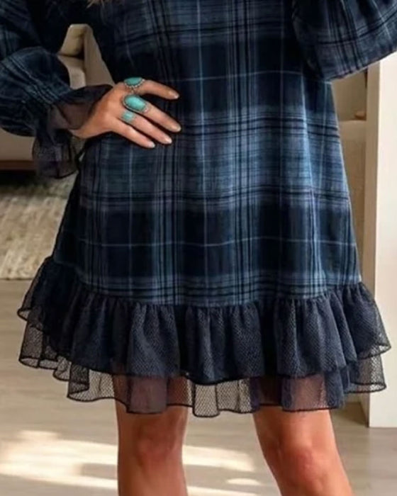 Kleid Kariert Halb Rollkragen Rüsche