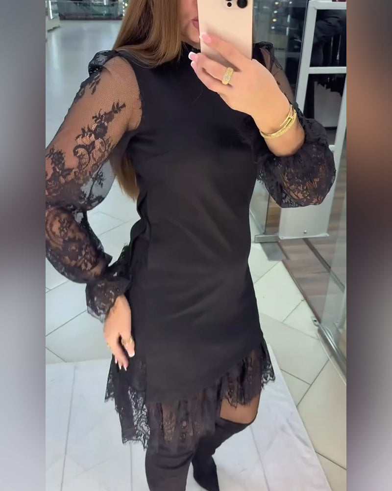 Spitzenbesetztes Patchwork Kleid