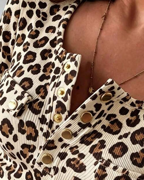 Bluse Henley Ausschnitt Leopard Druck Kurzarm