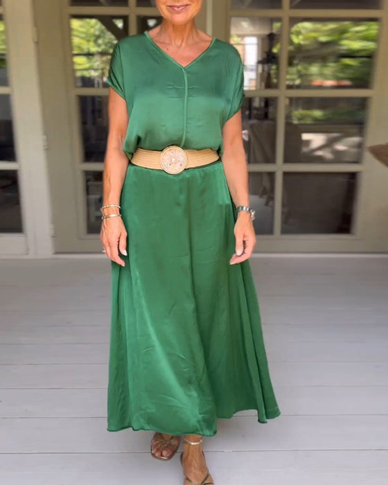 Grünes Kleid mit elegantem Ausschnitt (Gürtel nicht im Lieferumfang enthalten)