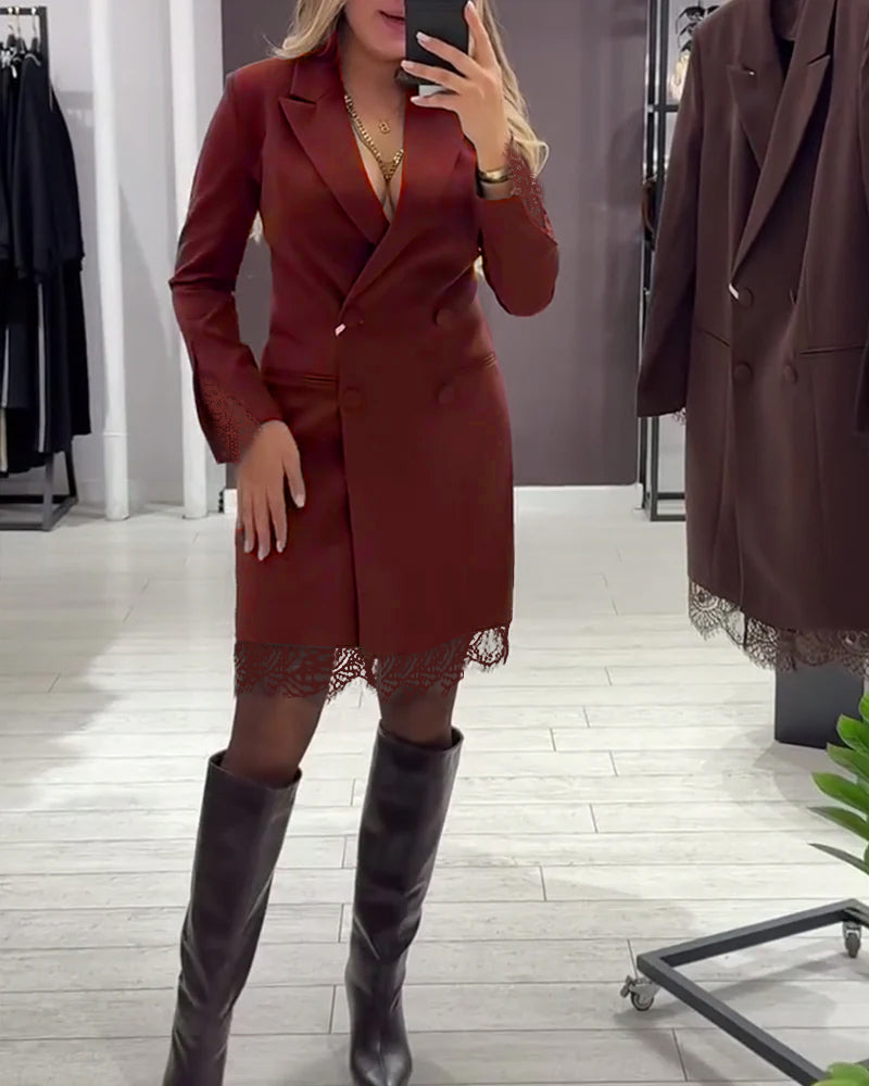 Kleid mit V-Ausschnitt und Einsätzen für die Arbeit