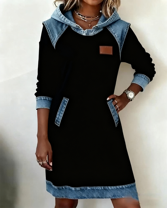 Kapuzenkleid Mit Kontrast-Einsätzen
