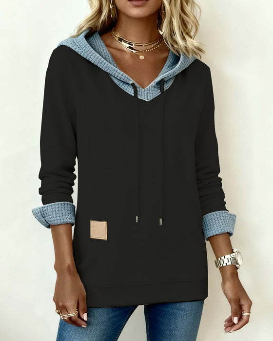 Lässiges Sweatshirt mit Kapuze und Waffel-Einsätzen