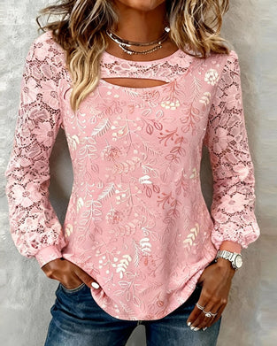 Modische Bluse mit Auslassungen und Patchwork-Details