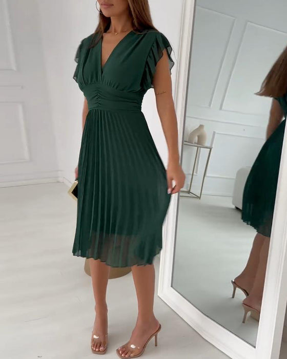 Elegant pleated skirt with ruffled sleeves for women