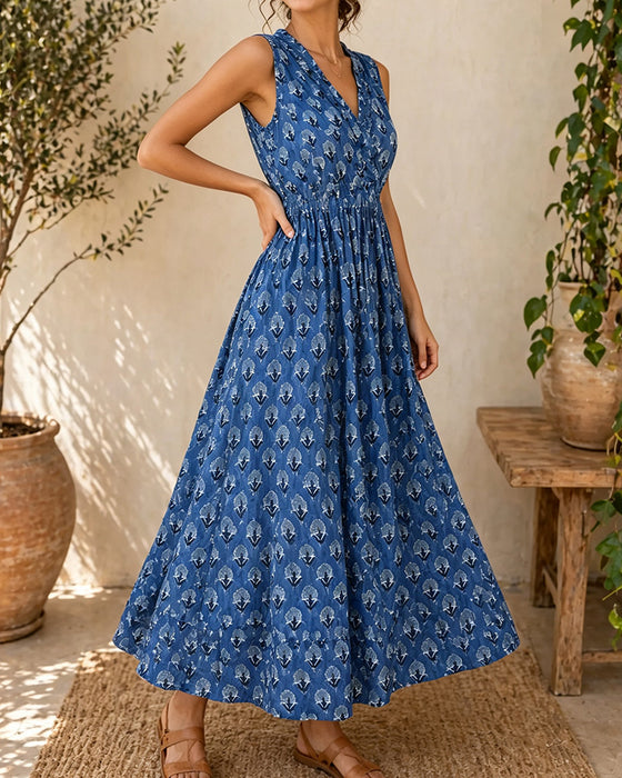 Kleid V-Ausschnitt Ärmellos Taille