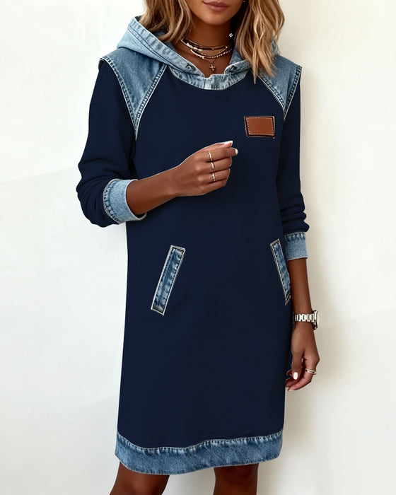 Kapuzenkleid Mit Kontrast-Einsätzen