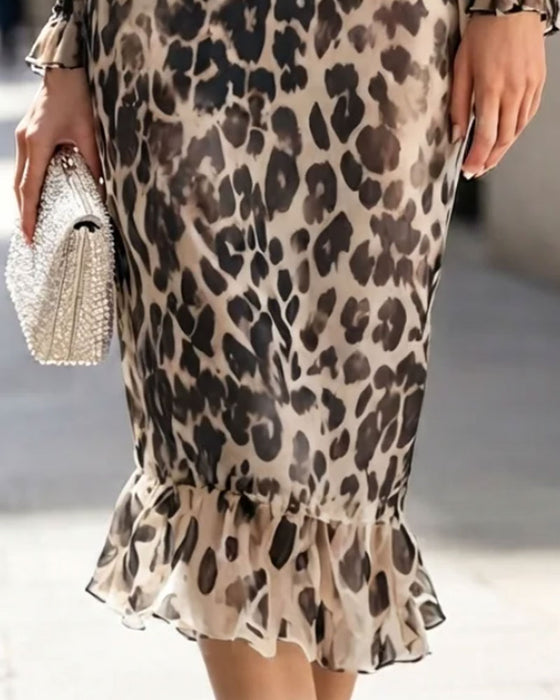 Kleid Hoher Hals Leopard Geraffte Taille Rüsche