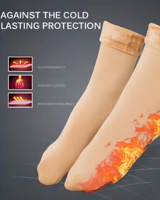 Weiche plüsch-bodensocken für den winter