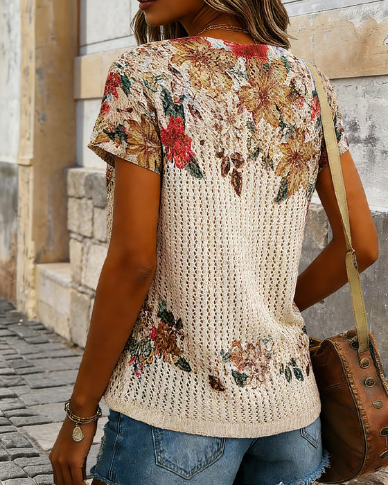 Knit Top Ausgeschnitten Blumig Kurzer Ärmel