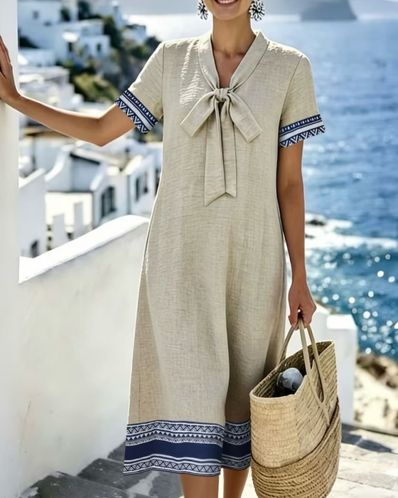 Kleid Mit V-Ausschnitt Und Fliege Colorblock