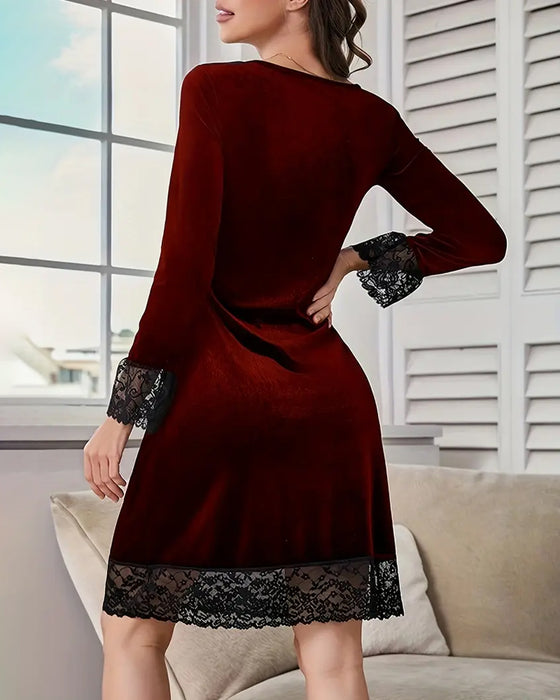Kleid Mit Spitze-Panel Und Samt Merkmalen