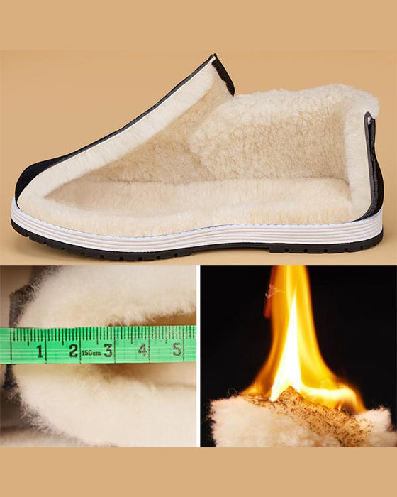 Herrenschuhe aus Baumwolle mit superwarmem Futter aus Kunstfell und rutschfester Sohle.