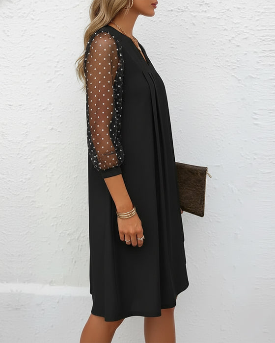 Kleid Mit V-Kragen Design, Netzgewebe Und Schlankender Passform