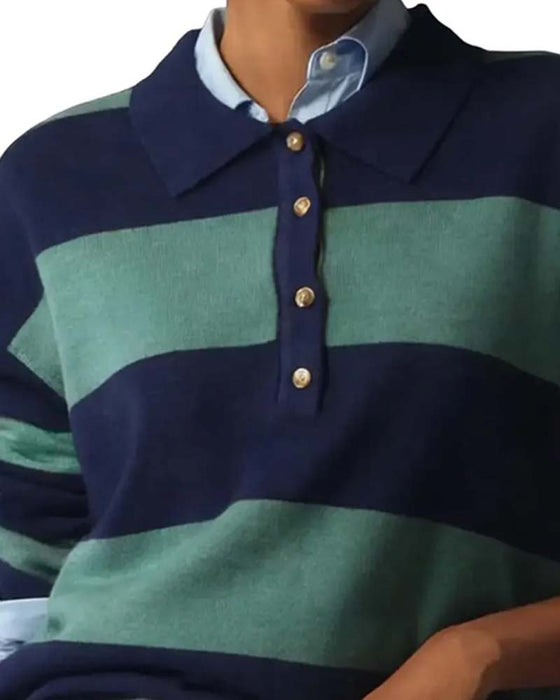 Pullover Mit Breitem Gestreiftem Geknöpftem Revers