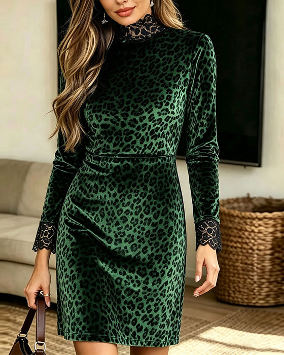 Kleid Rollkragen Leopard Patchwork Lässig