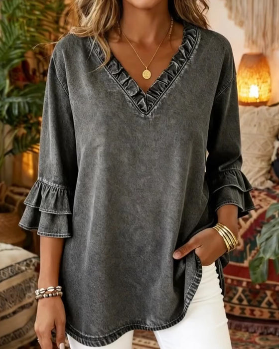 Rüschen-Bluse Mit Kurzen Ärmeln Und V-Ausschnitt Aus Denim