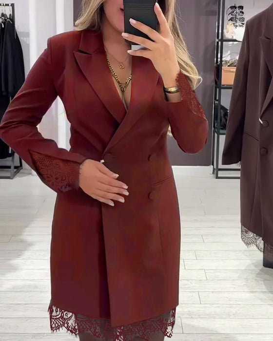 Kleid mit V-Ausschnitt und Einsätzen für die Arbeit