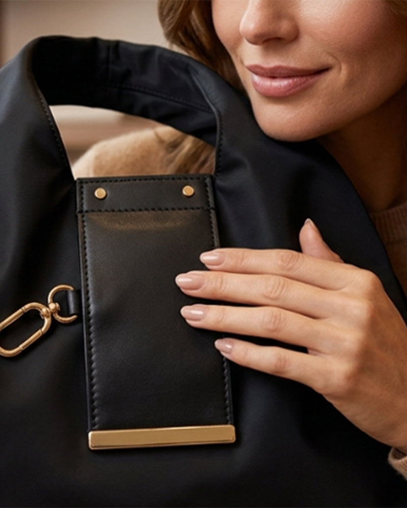Verwandelbare Charm-Tasche – Stilvolle Vegane Leder Tote & Schlüsselanhänger-Charm