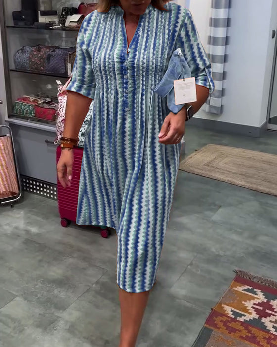 Kleid mit Wellenmuster