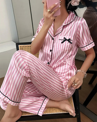 Pyjama-Set Gestreifter Hemdkragen Schleife