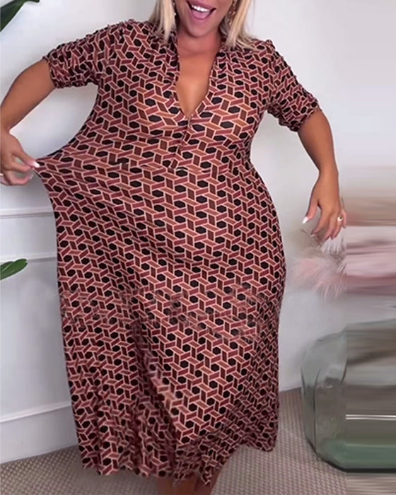 Kleid Mit Reverskragen Und Geometrischem Print