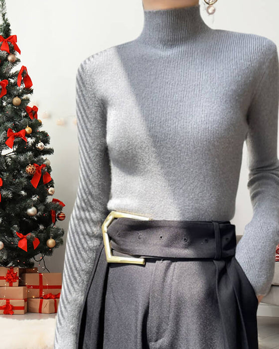 Gestrickter Pullover Mit Halbhohem Kragen