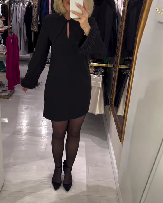 Unifarbenes langärmeliges Geradschnittkleid