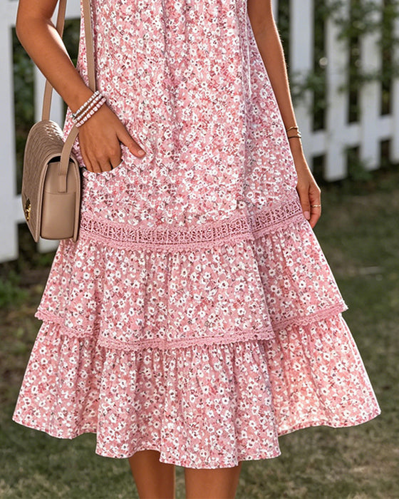 Kleid Rundhals Blumig Gestuft