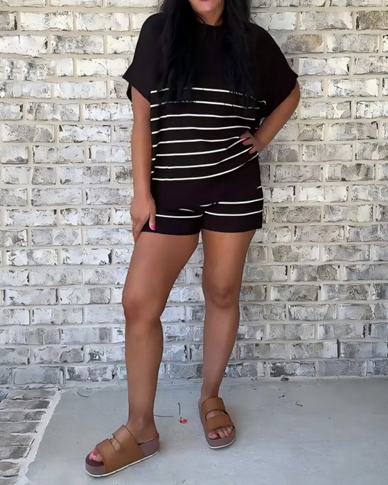 Set Streifen Locker Freizeit Shorts